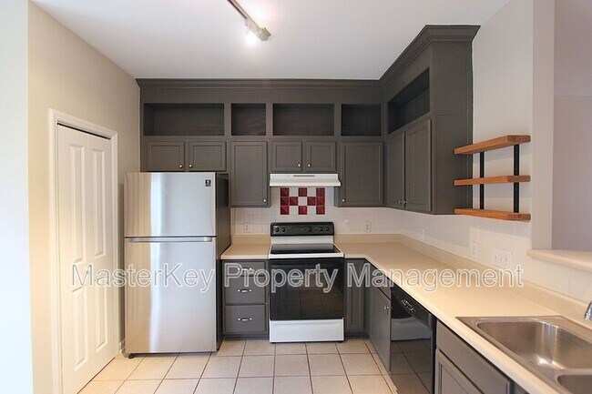 Building Photo - 309 Glaston Ct