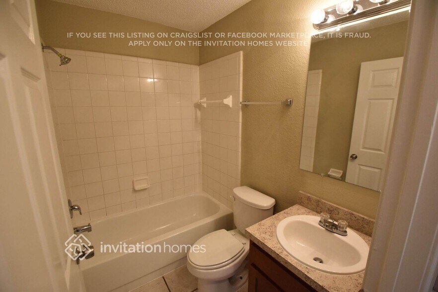 Building Photo - 1649 Ashmore Green Dr