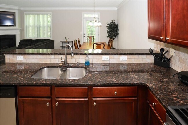 Building Photo - 7116 Blairs View Dr