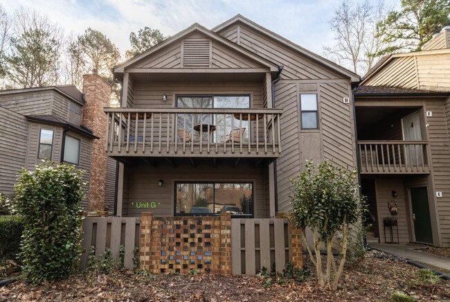 Building Photo - Fully Renovated 2-Bed Condo in Lake Wylie ...