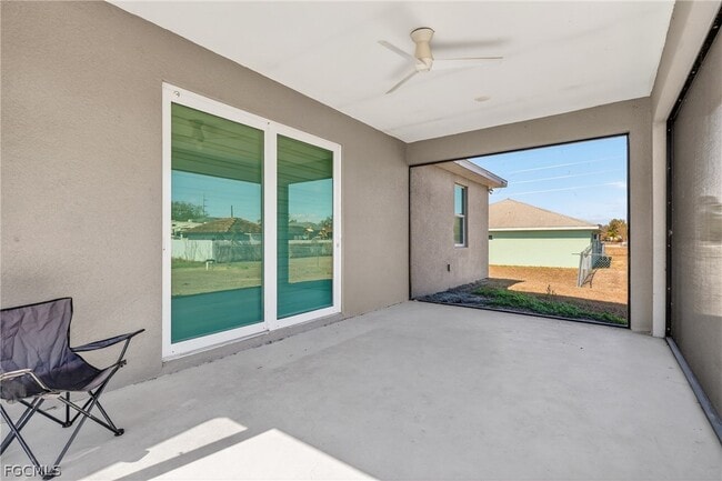 Building Photo - 702 Norman Ave N