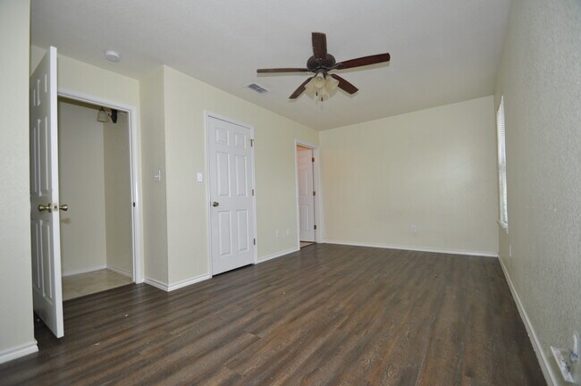 Building Photo - 1702 Anaconda Trail