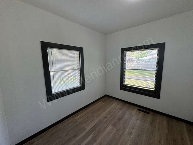 Building Photo - 719 S Morgan St