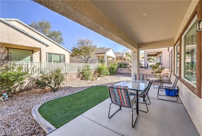 Building Photo - 2538 Venus Star St