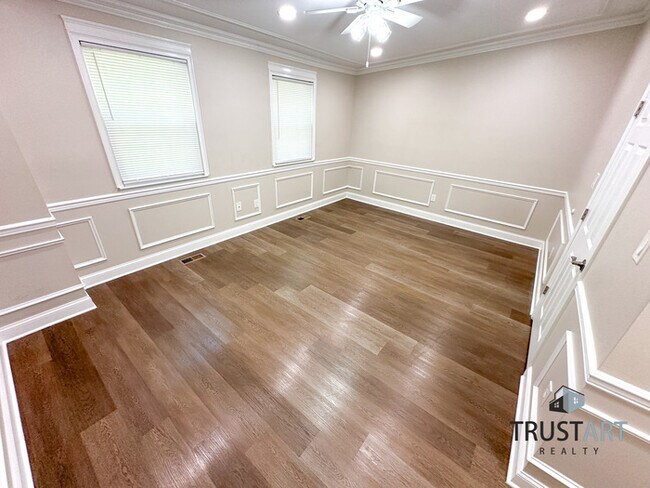 Building Photo - 3 Bedroom house with garage in North East,...