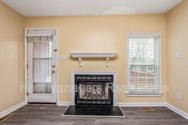 Building Photo - 3813 Constance Rd