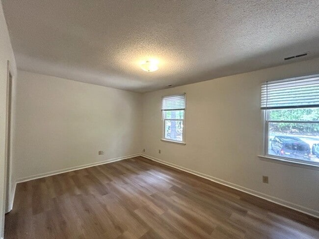 Building Photo - 4116-4120 Arckelton Drive