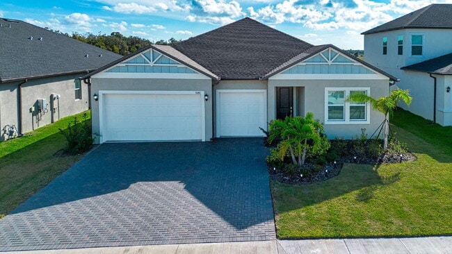 Building Photo - Spacious Like New 4-Bedroom Oasis with 3 Full Baths in Palmetto - Available NOW