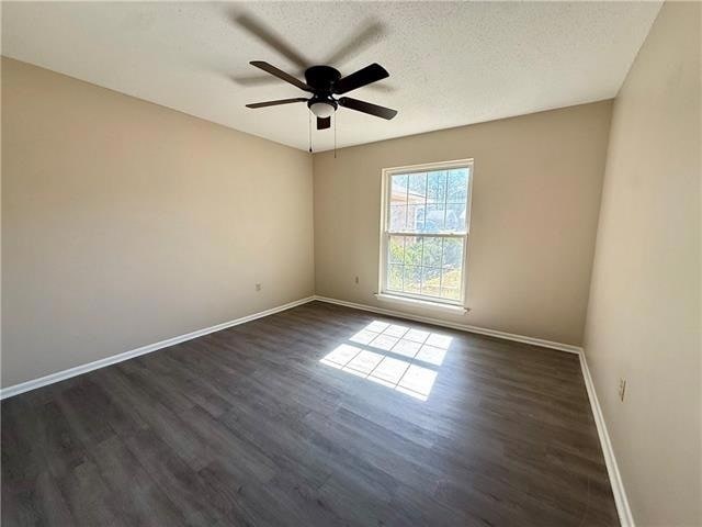 Building Photo - 450 Lenwood Dr