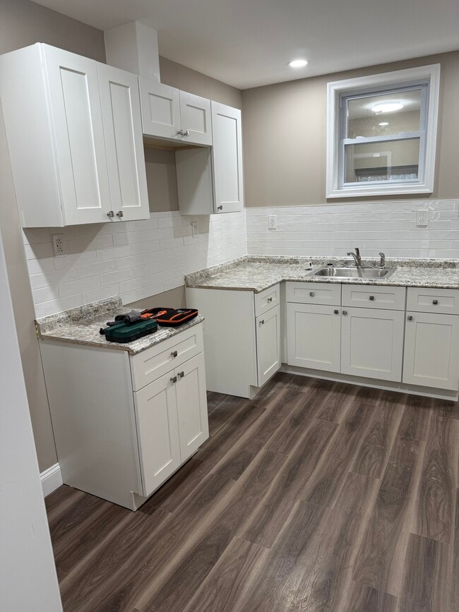 Building Photo - 2329 N Cleveland St