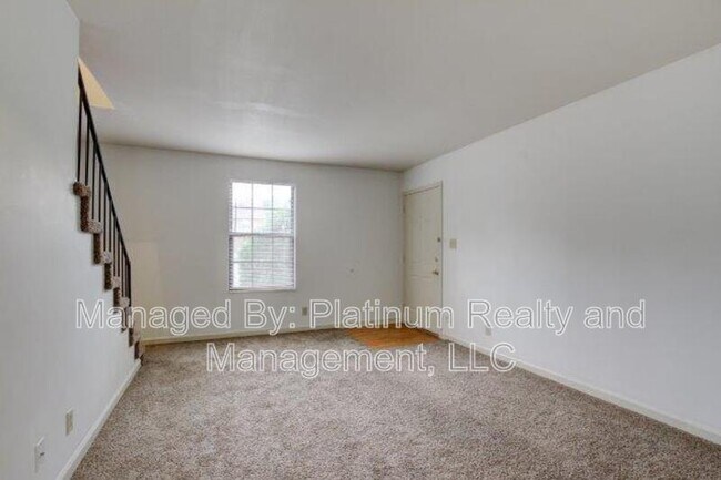 Building Photo - 1601 Minglewood Dr