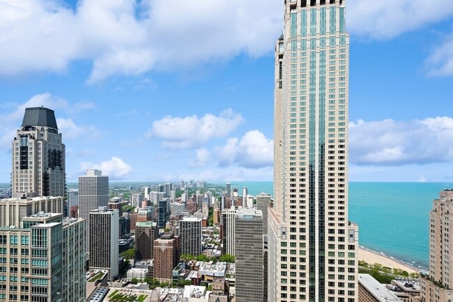 Building Photo - 111 E Chestnut St