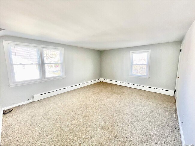 Building Photo - 13 Cleveland Pl