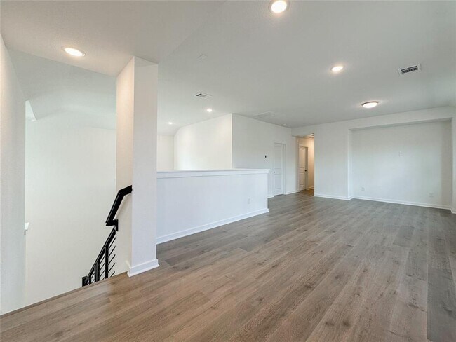 Building Photo - 541 Sand Branch Dr