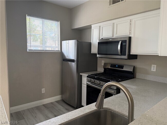 Building Photo - 9050 W Warm Springs Rd