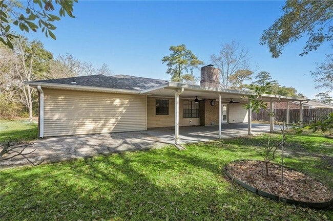 Building Photo - 101 Herwig Bluff Rd