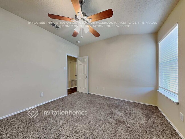 Building Photo - 2517 Buffalo Run