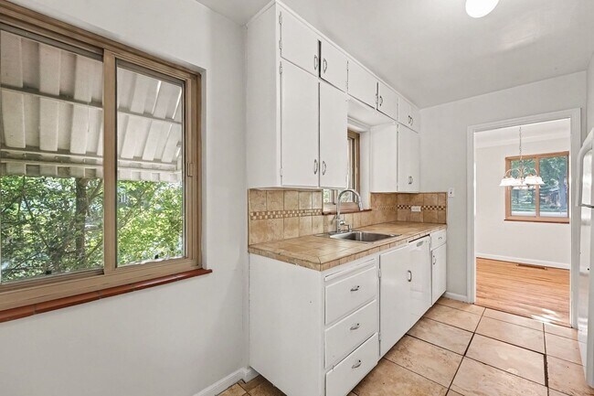 Building Photo - 7345 Montview Blvd