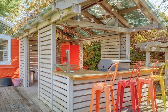 Building Photo - 88 Tuthill Rd