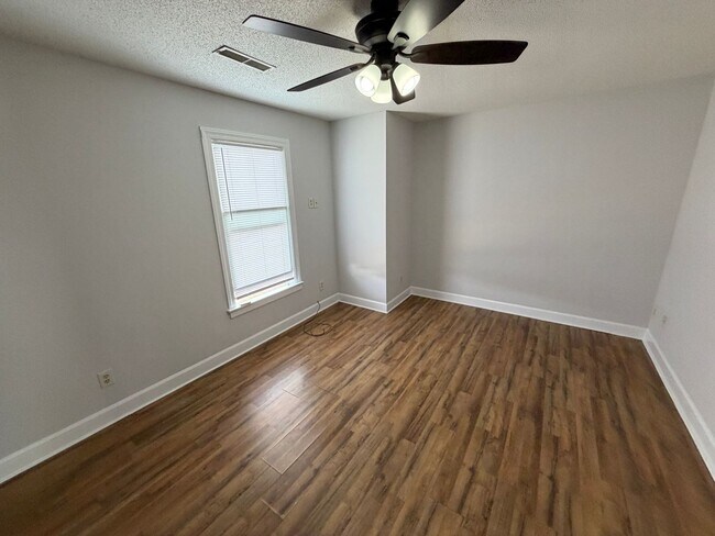 Building Photo - 2506 St Christopher Cir SW