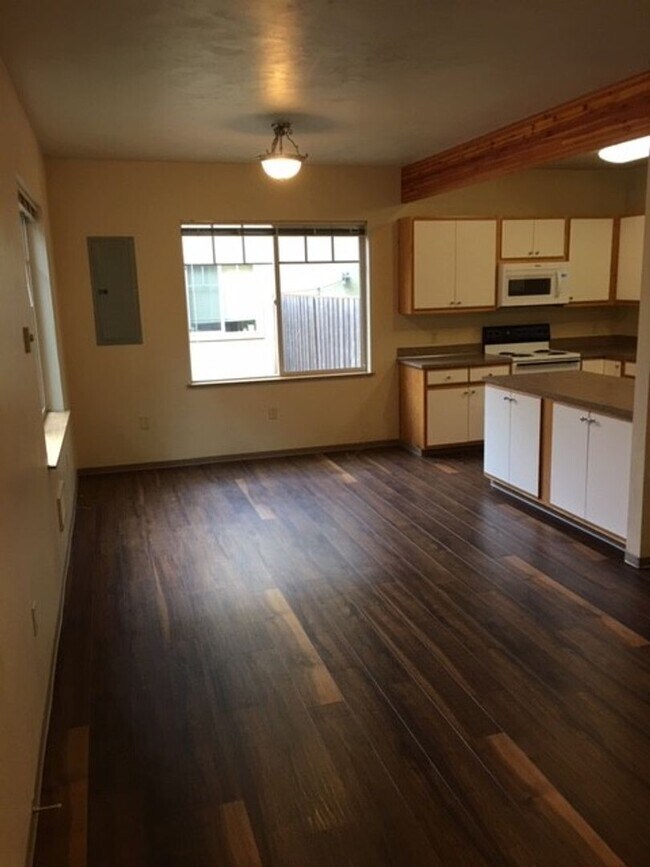 Building Photo - Large Campus area 4 Bed House includes W, S, G, storage unit & much more!