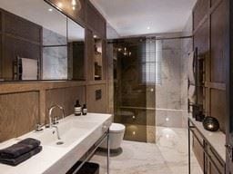 Building Photo - 240 S Olive St