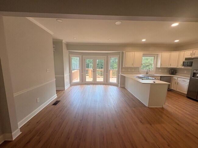 Building Photo - BOGART HOME | 4BD 3.5B