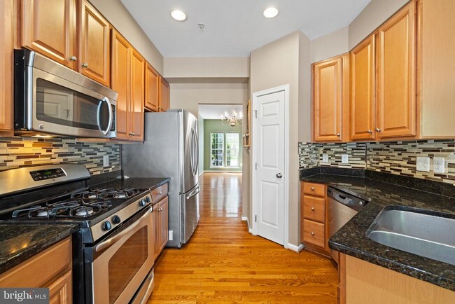 Building Photo - 261 Tall Trees Cir
