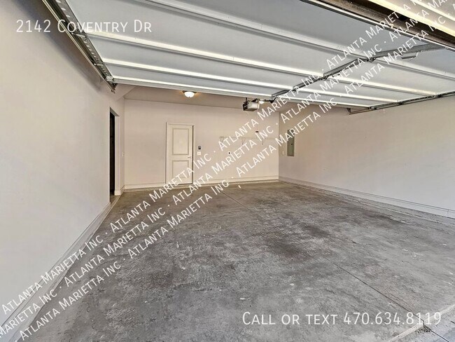 Building Photo - 2142 Coventry Dr