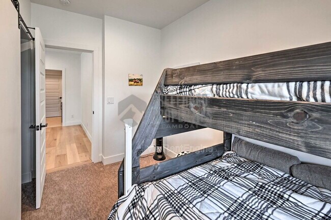 Building Photo - 30610 Boot Ct