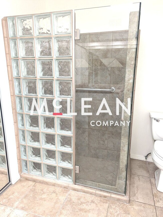 Building Photo - Two Bedroom - Rancho Mirage Private Home