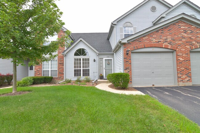 Building Photo - 235 Wellington Cir