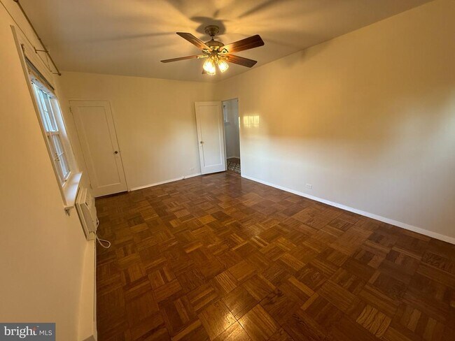 Building Photo - 3328 Gunston Rd