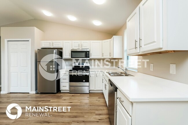 Building Photo - 3800 34th St SW