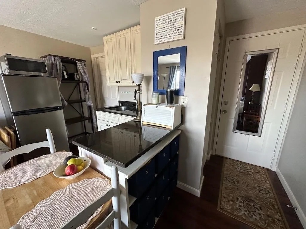 Building Photo - 500 Winnacunnet Rd