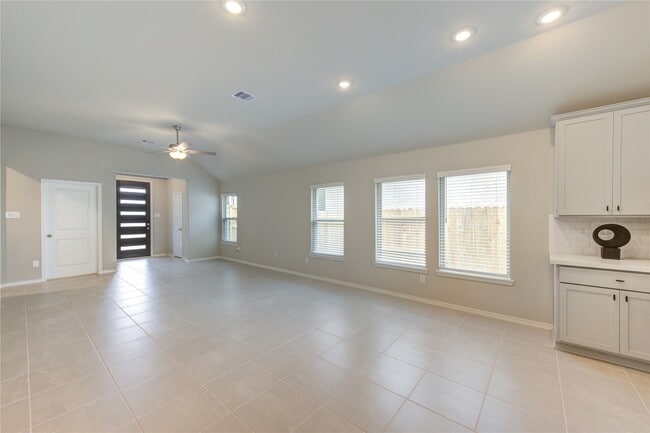 Building Photo - 203 Bright Vly Wy