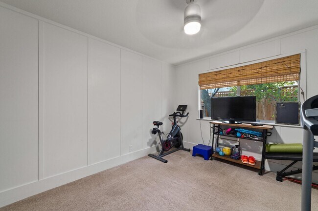 Building Photo - 8780 Harrogate Ct