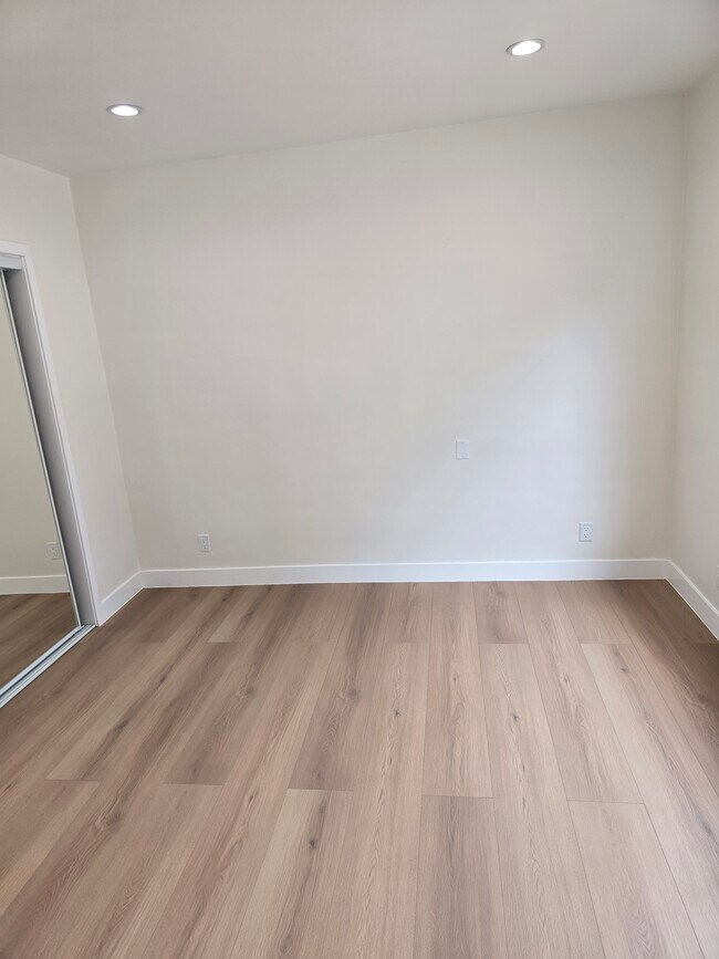 Building Photo - 6703 Cedros Ave