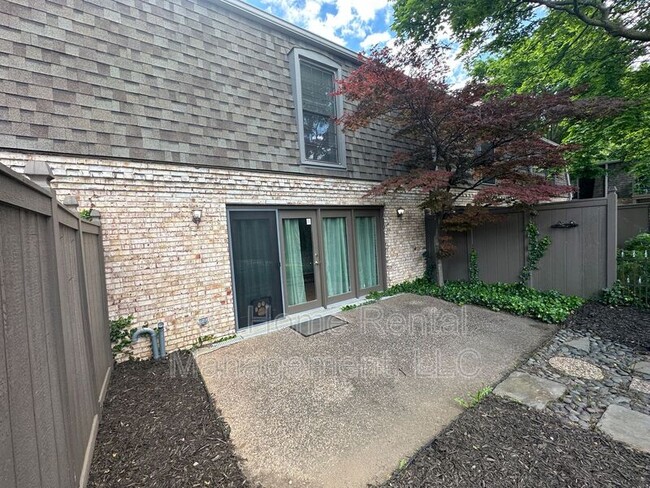 Building Photo - 5197 W 75th St