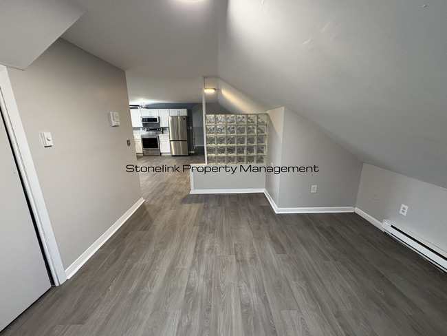 Building Photo - 1899 Smith St