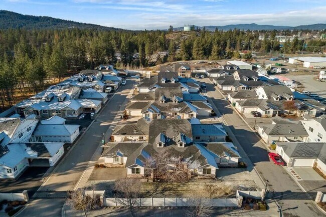 Building Photo - 1362 Mordyl Loop