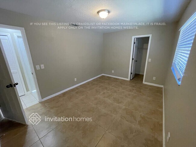 Building Photo - 1475 Paxton Terrace