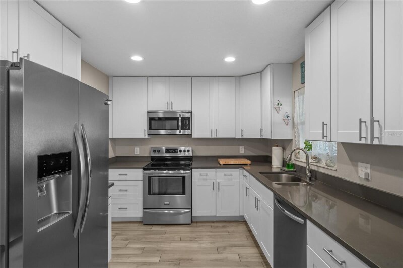 Building Photo - 113 Cranbrooke Dr