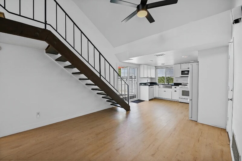 Building Photo - 9908 Knollview Dr