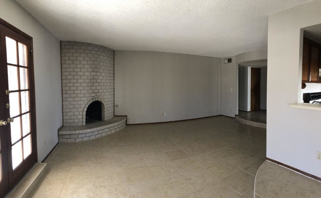 Building Photo - 3424 Running Deer Dr