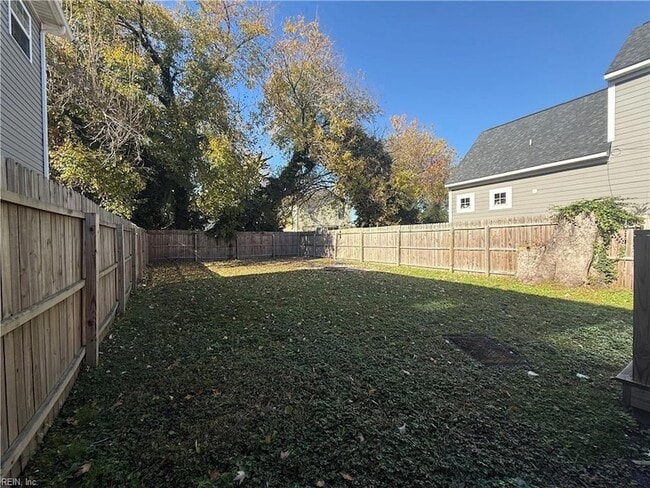 Building Photo - 113 Patterson Ave