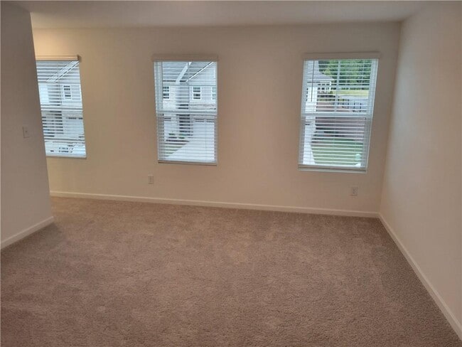 Building Photo - 203 Kinship Dr