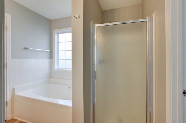 Building Photo - 3696 S Naples Ct