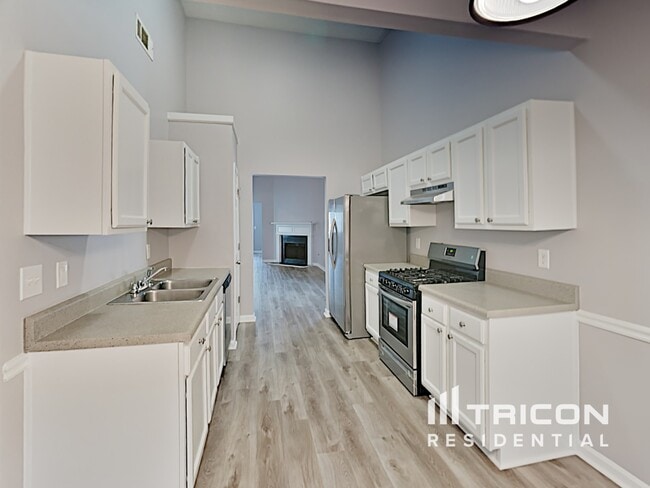 Building Photo - 2605 Thunder Basin Way
