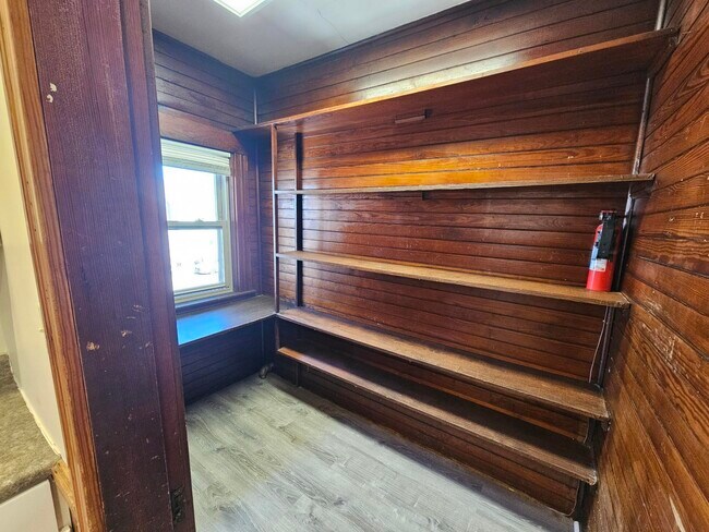 Building Photo - 12 Willow Ct